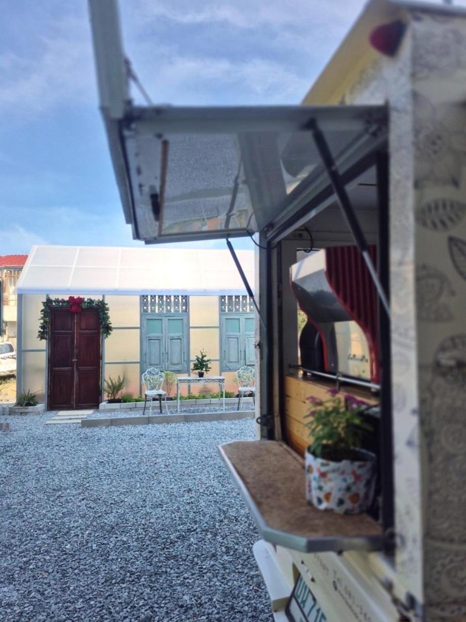 Udms On Nut 10 - Bangkok'S Charm 40 Sqm Otel Dış mekan fotoğraf